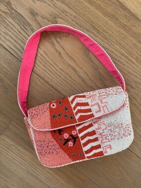 Hand-Beaded Pink and Coral Women’s Shoulder Bag